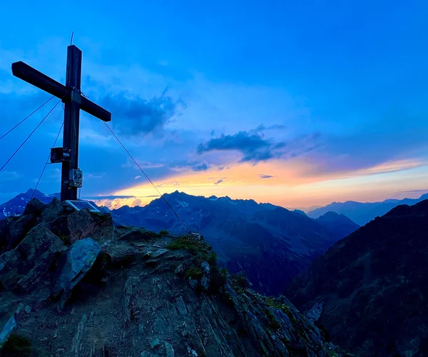 Sonnenaufgang in Sölden